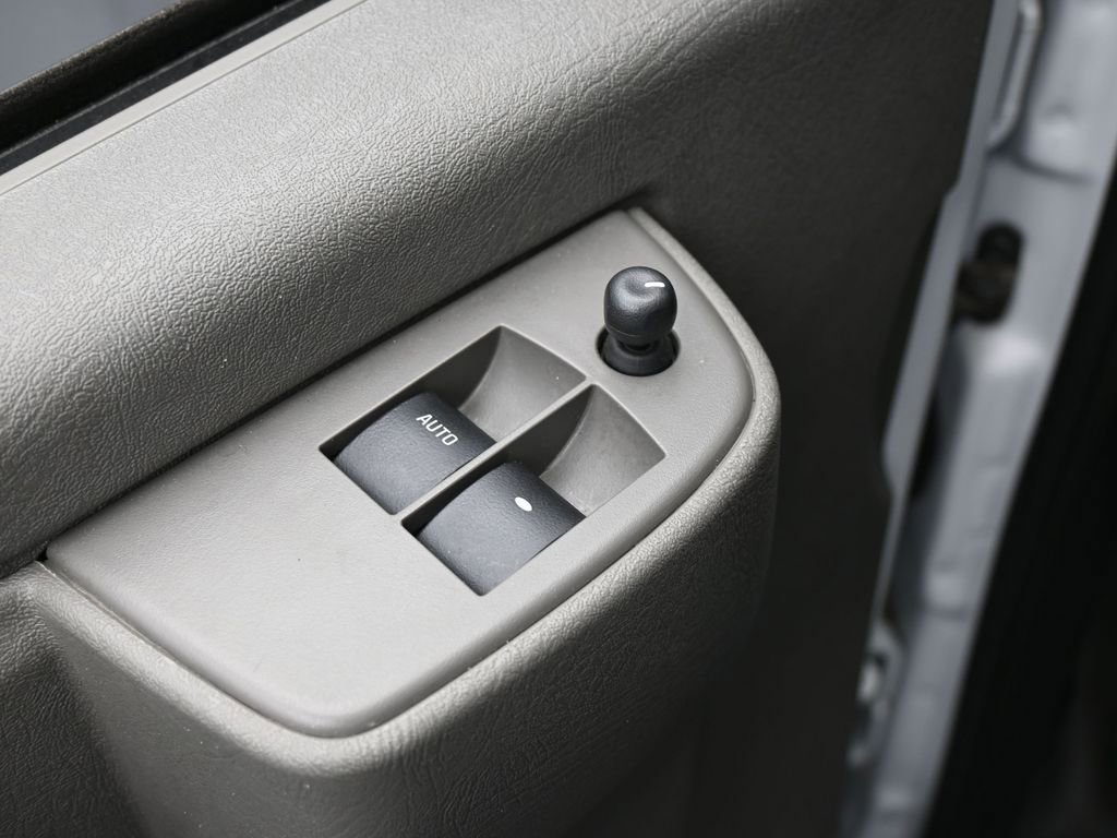 Used 2024 Chevrolet Express 2500 w/ Driver Convenience Package image 17