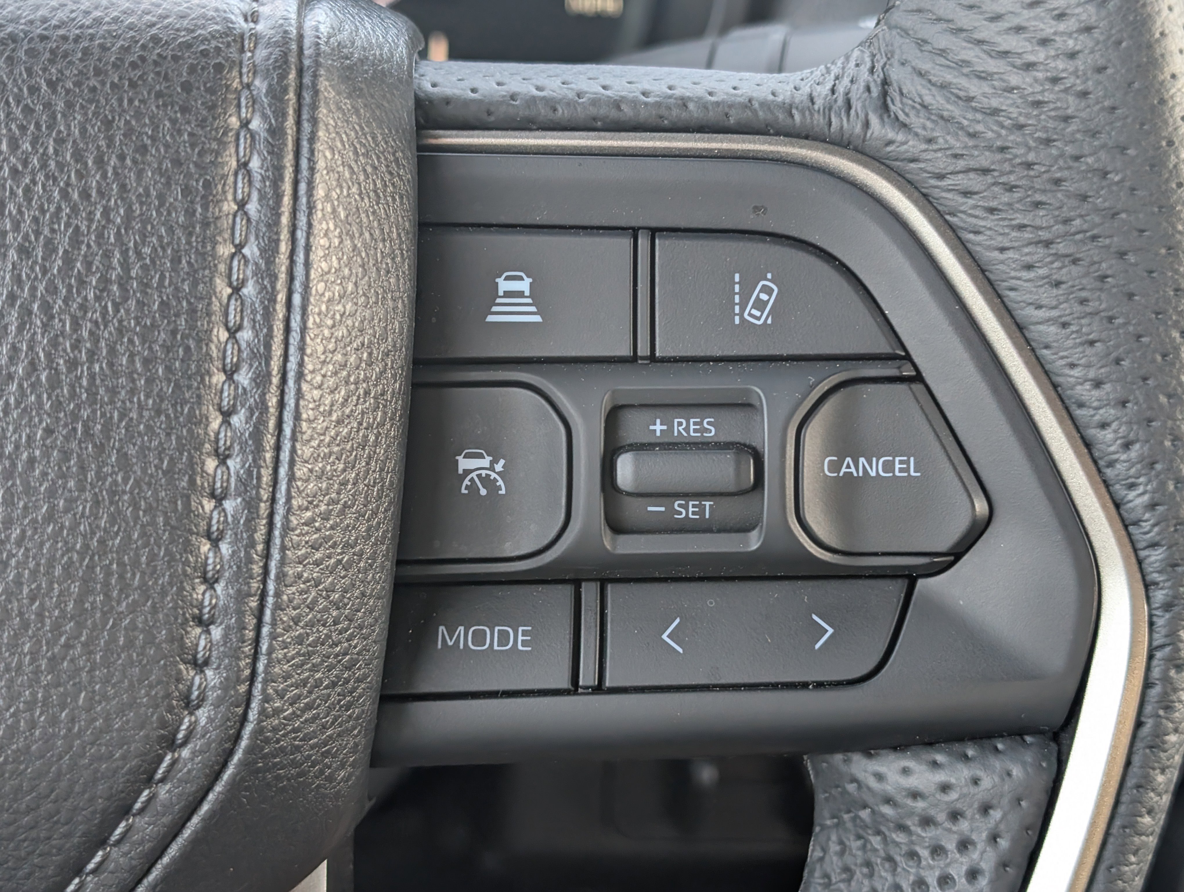 Certified 2025 Toyota Tundra SR5 w/ SR5 Premium Package AWD/4WD image 17