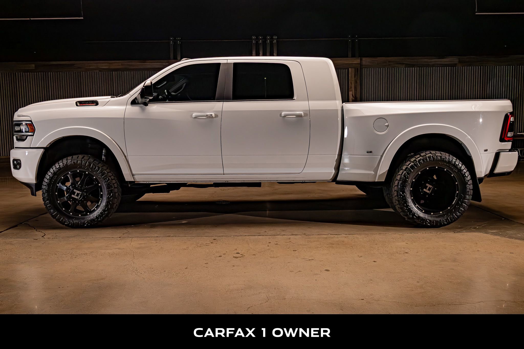 Used 2021 RAM 3500 Laramie w/ Night Edition AWD/4WD image 5