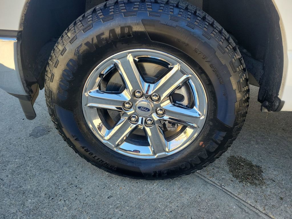 Used 2024 Ford F150 XLT w/ FX4 Off-Road Package image 32