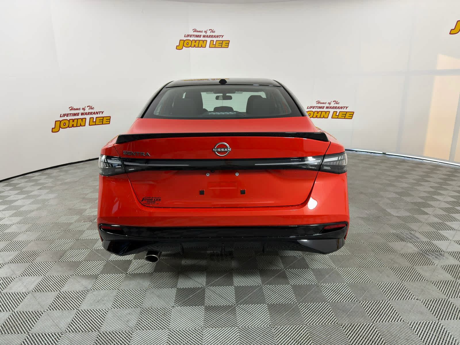 New 2027 Nissan Sentra SR w/ Floor Mat Package FWD image 4
