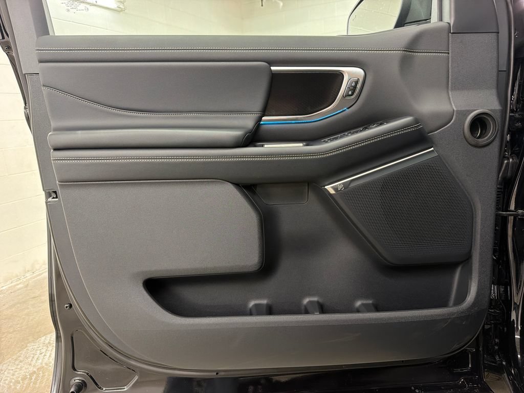 New 2027 Ford Expedition Max Platinum w/ Stealth Appearance Package RWD image 16