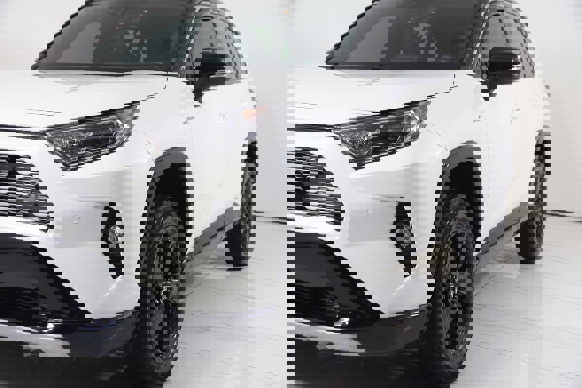 Used 2021 Toyota RAV4 XSE image 64