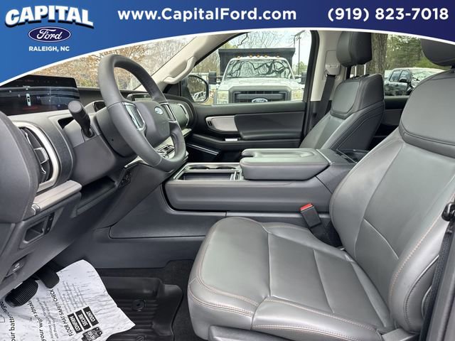 Certified 2025 Ford Expedition Active image 17