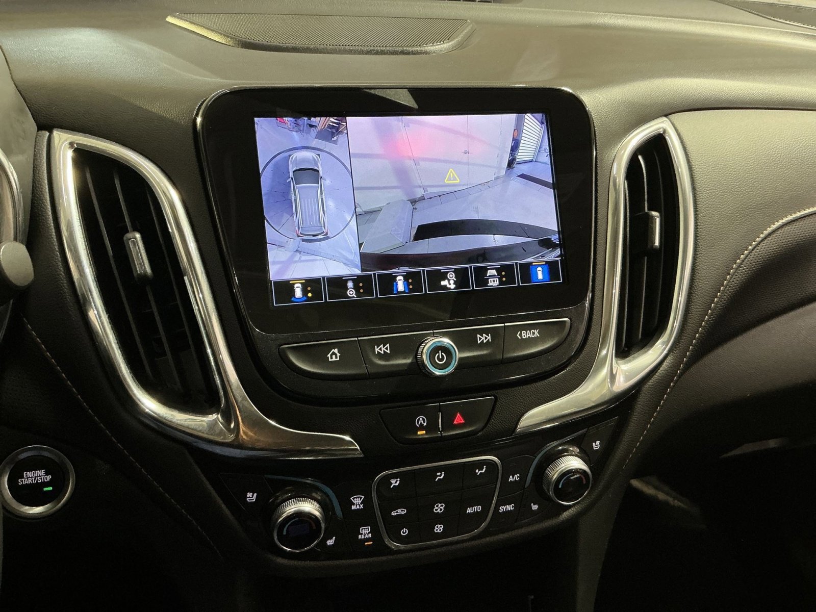 Used 2022 Chevrolet Equinox Premier image 27