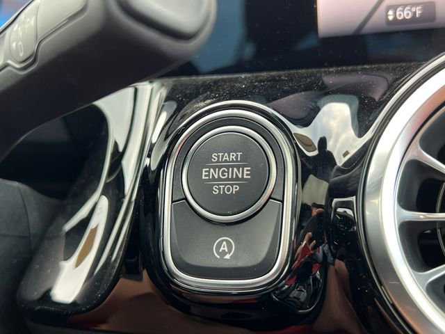 New 2025 Mercedes-Benz GLA 35 AMG 4MATIC image 33