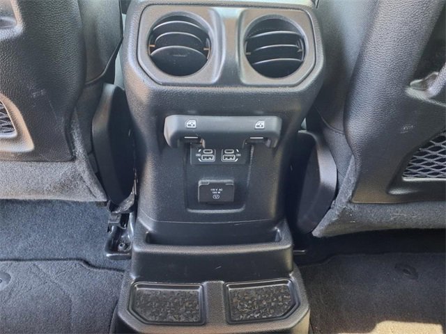 Used 2024 Jeep Wrangler Unlimited Rubicon 4xe image 13