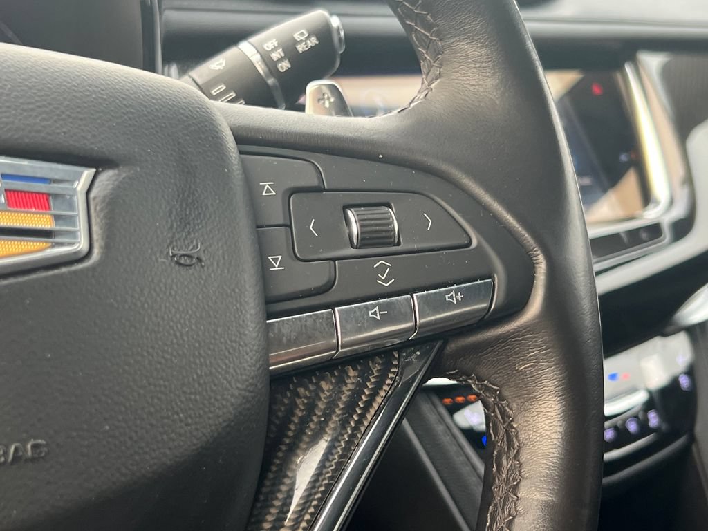 Certified 2024 Cadillac XT6 Sport w/ Technology Package AWD/4WD image 26