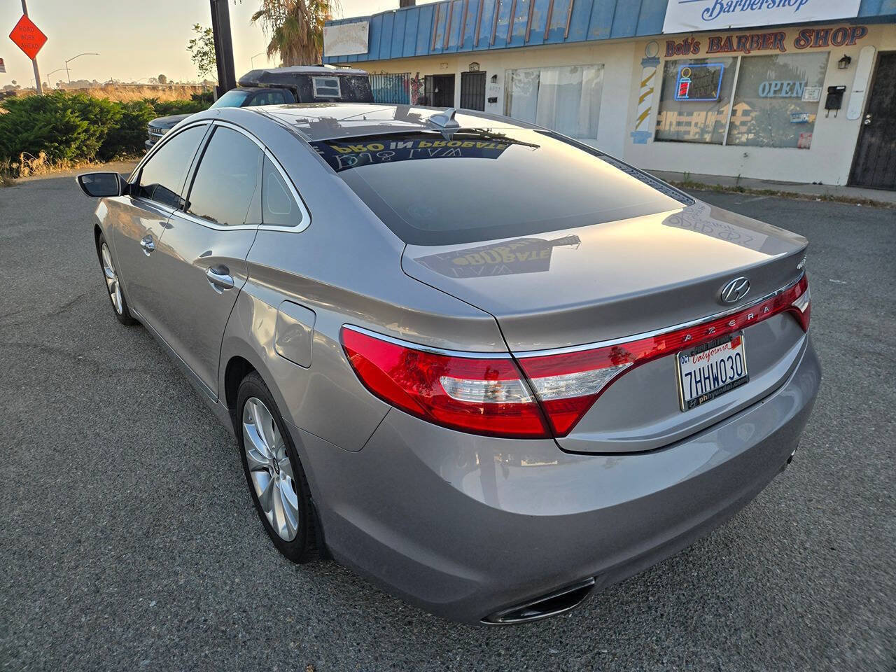 Used 2014 Hyundai Azera Limited FWD image 12