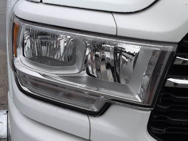 Used 2024 RAM 3500 Big Horn w/ Sport Appearance Package AWD/4WD image 10