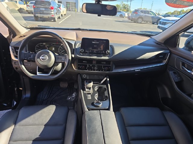 Used 2023 Nissan Rogue SV w/ SV Premium B Package AWD/4WD image 14