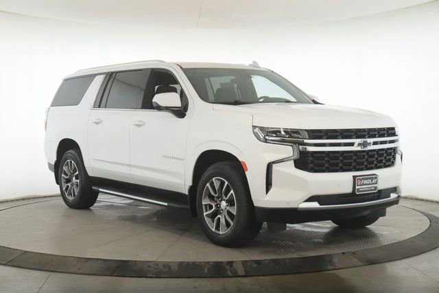Used 2024 Chevrolet Suburban LS w/ Driver Alert Package AWD/4WD image 2
