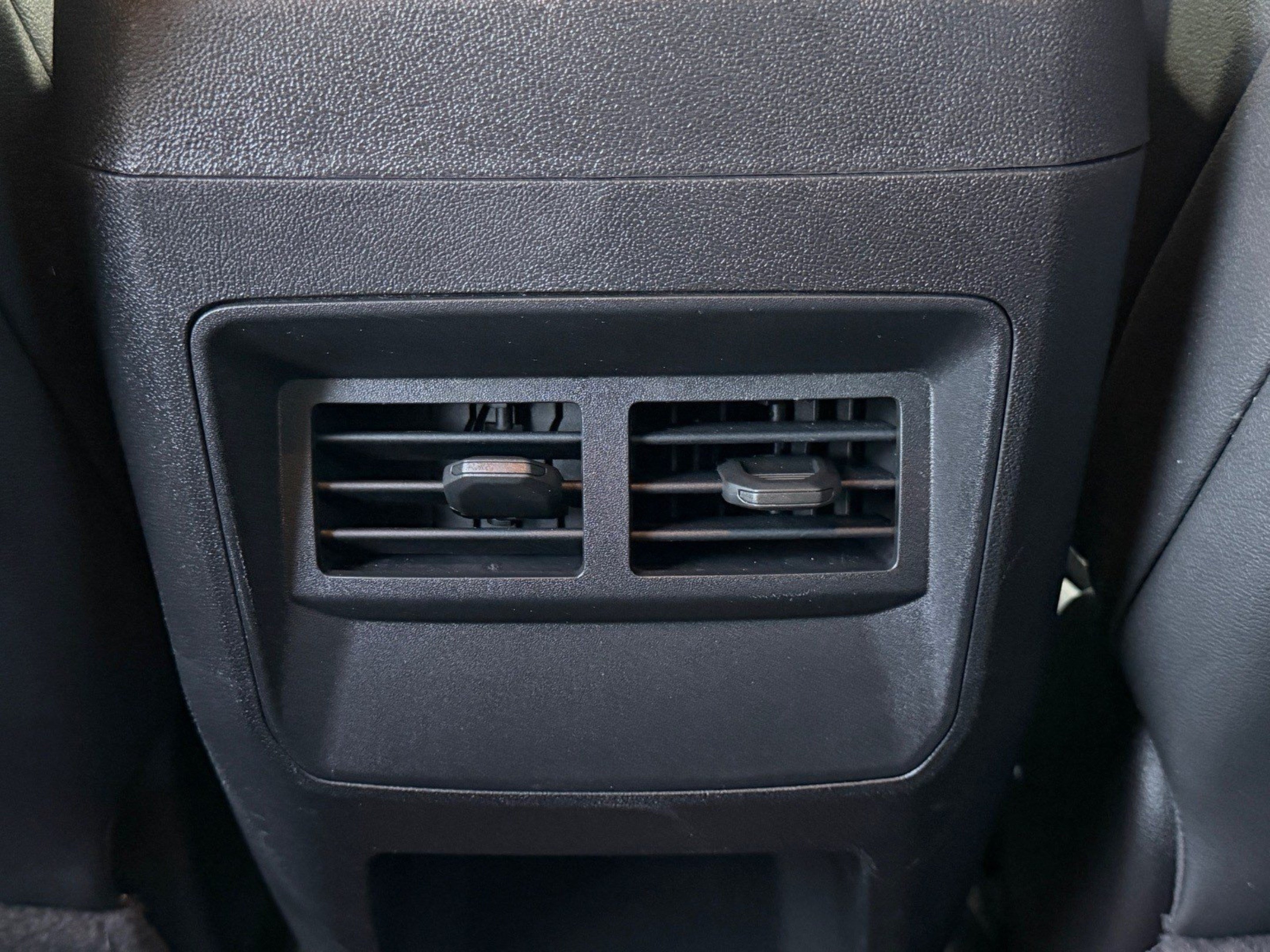 Used 2025 Chevrolet Colorado Trail Boss AWD/4WD image 19