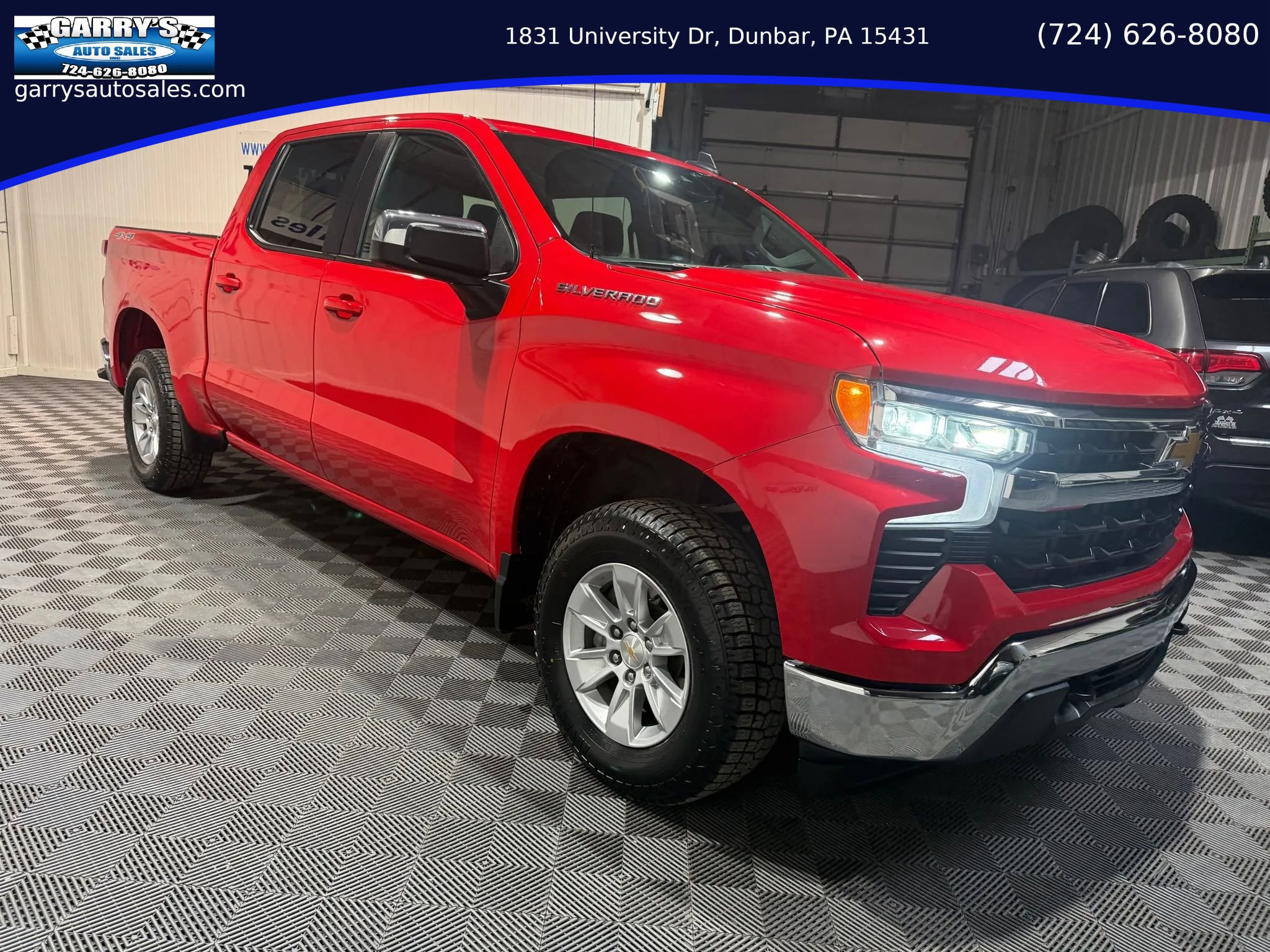 Used 2025 Chevrolet Silverado 1500 LT image 3