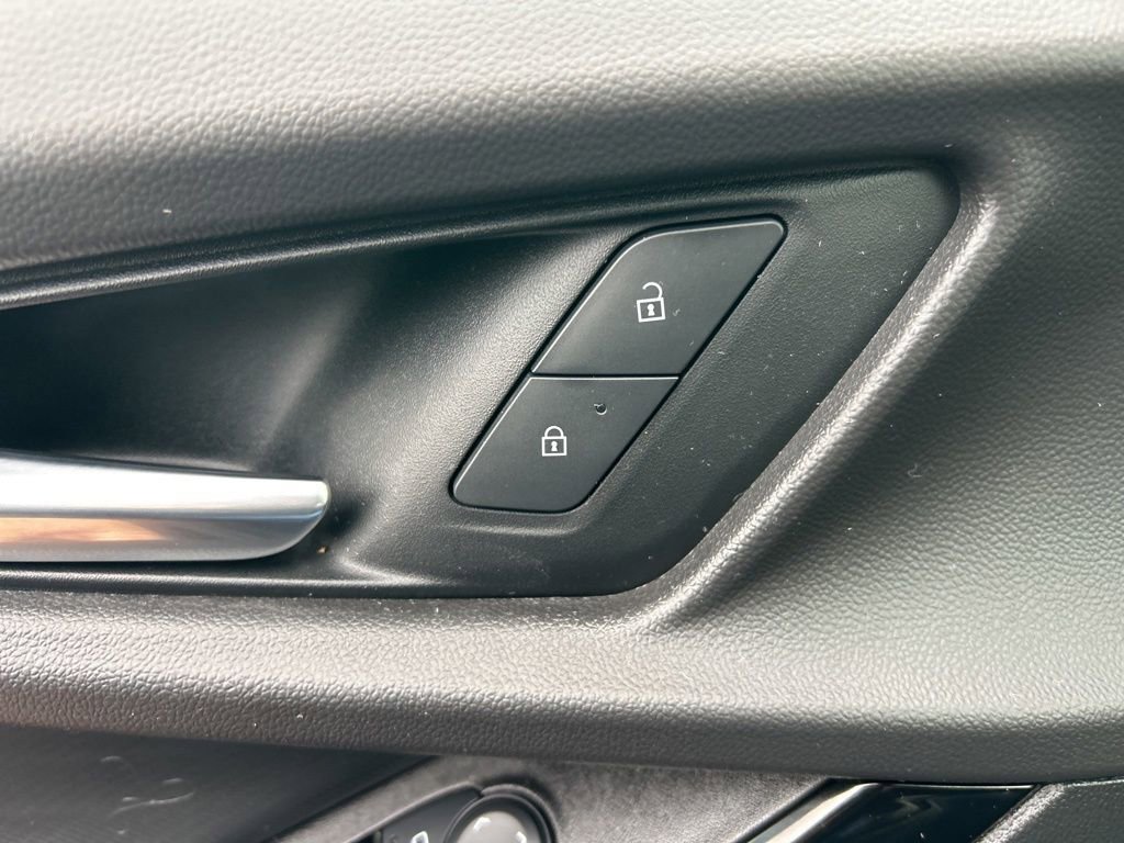 Used 2025 Chevrolet Equinox LT image 21