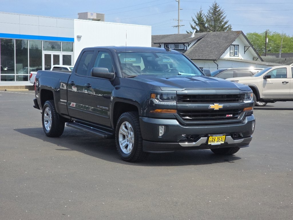 Used 2019 Chevrolet Silverado 1500 LT w/ All Star Edition AWD/4WD image 2