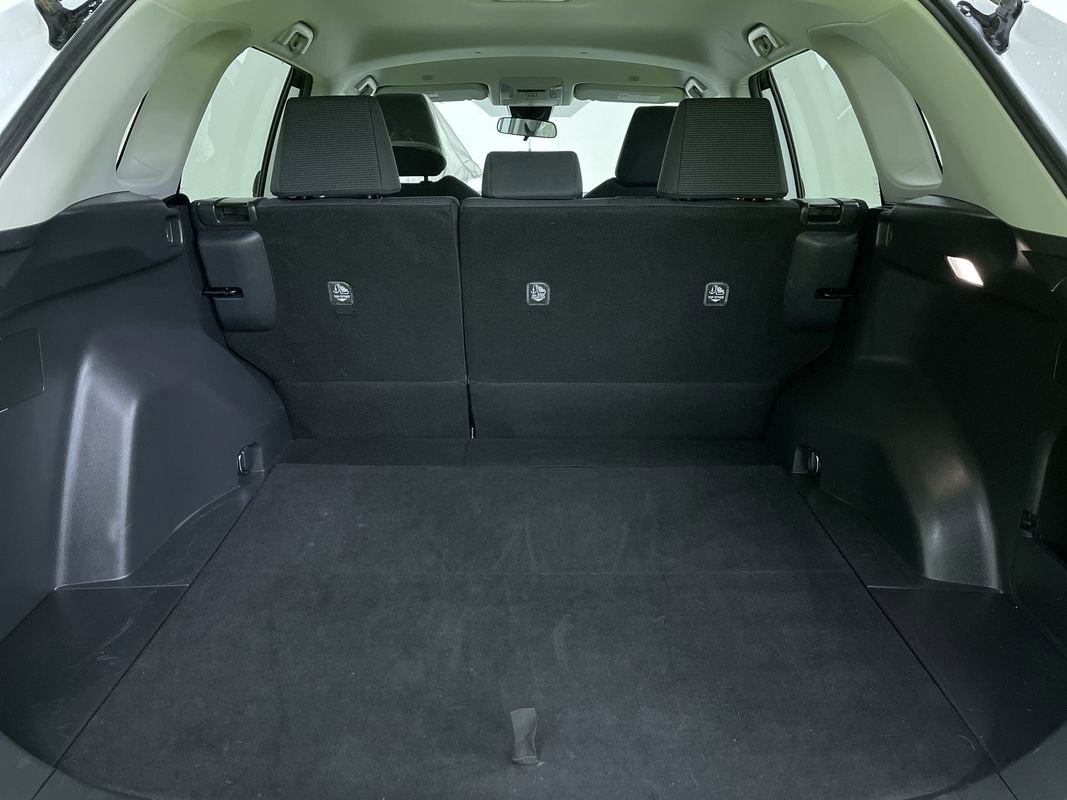 Used 2024 Toyota RAV4 LE image 27