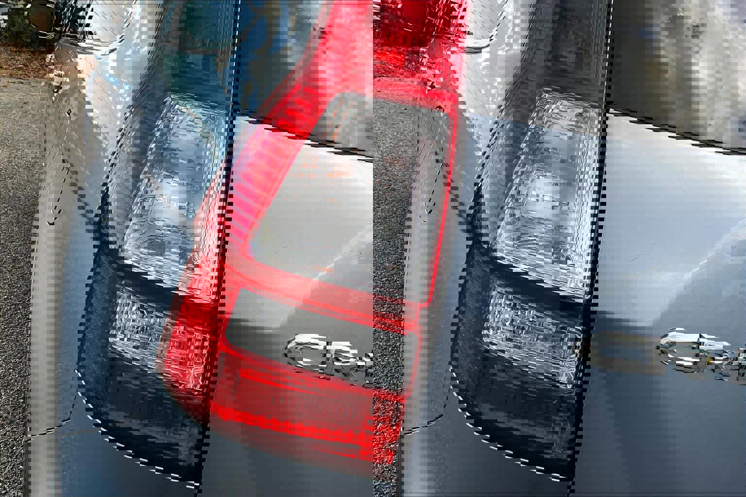 Used 2011 Honda CR-V EX-L image 27