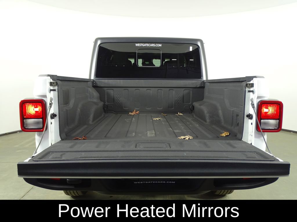 Used 2025 Jeep Gladiator Sport image 9
