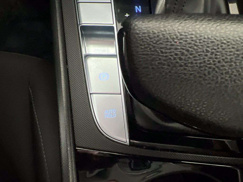 Used 2025 Hyundai Elantra Hybrid FWD image 49