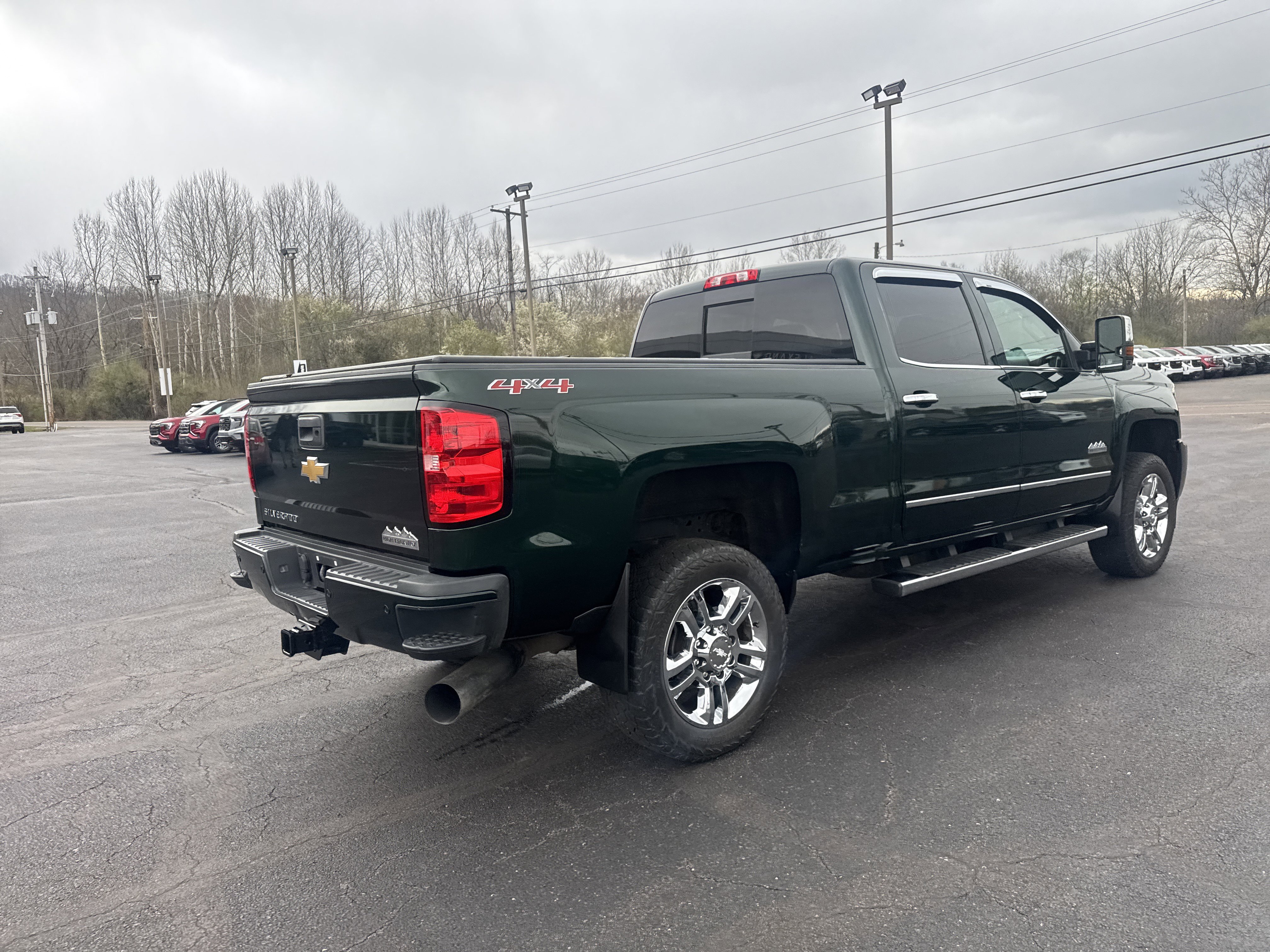 Used 2015 Chevrolet Silverado 2500 High Country w/ Duramax Plus Package image 3
