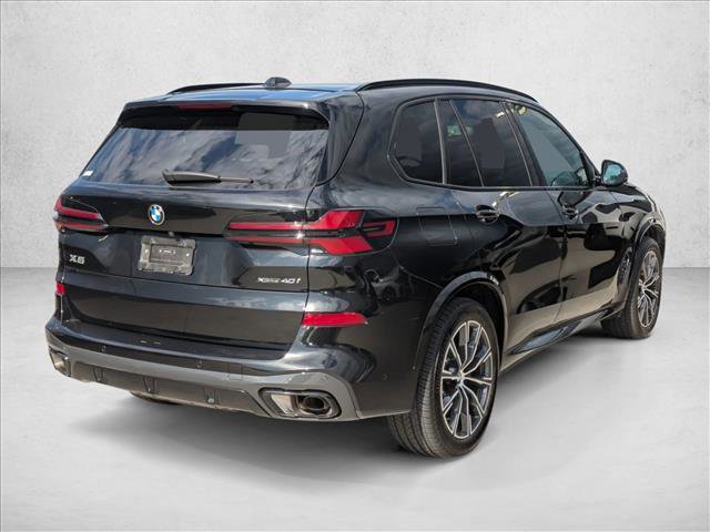 Used 2024 BMW X5 xDrive40i w/ M Sport Package image 5