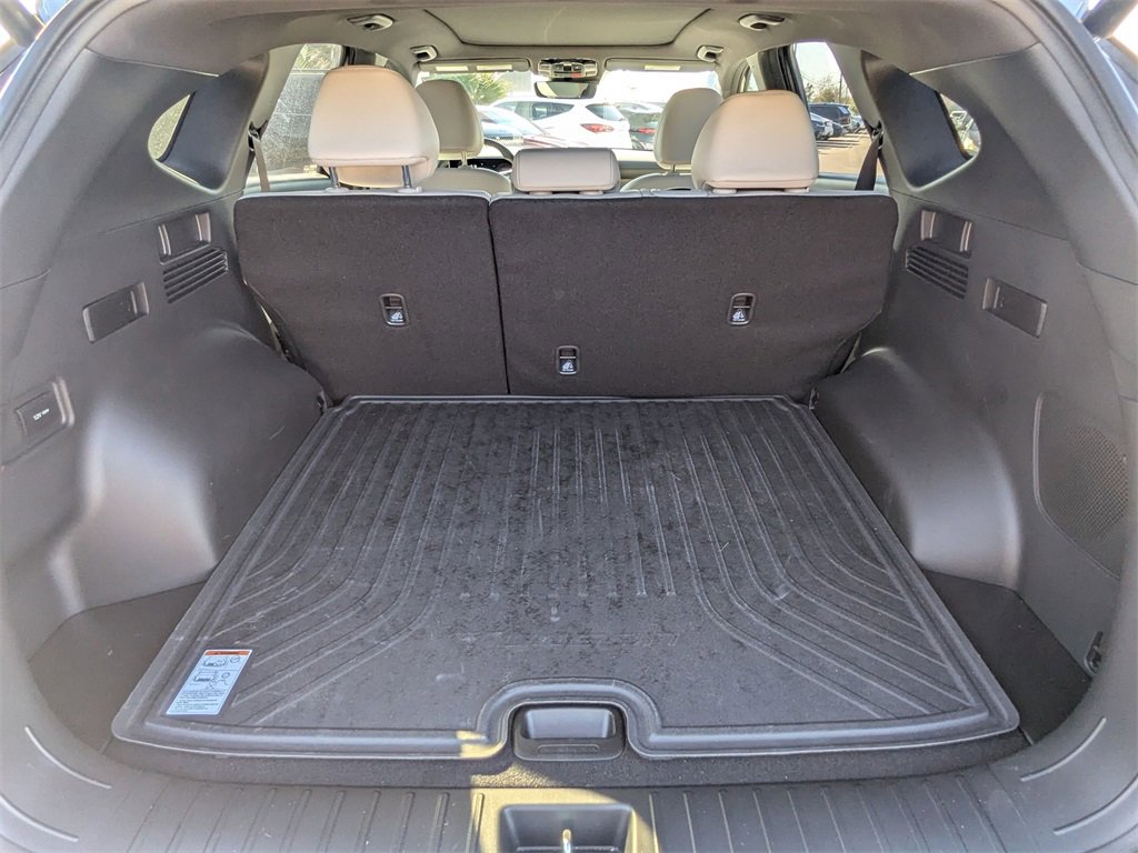 Certified 2025 Hyundai Tucson Limited image 6