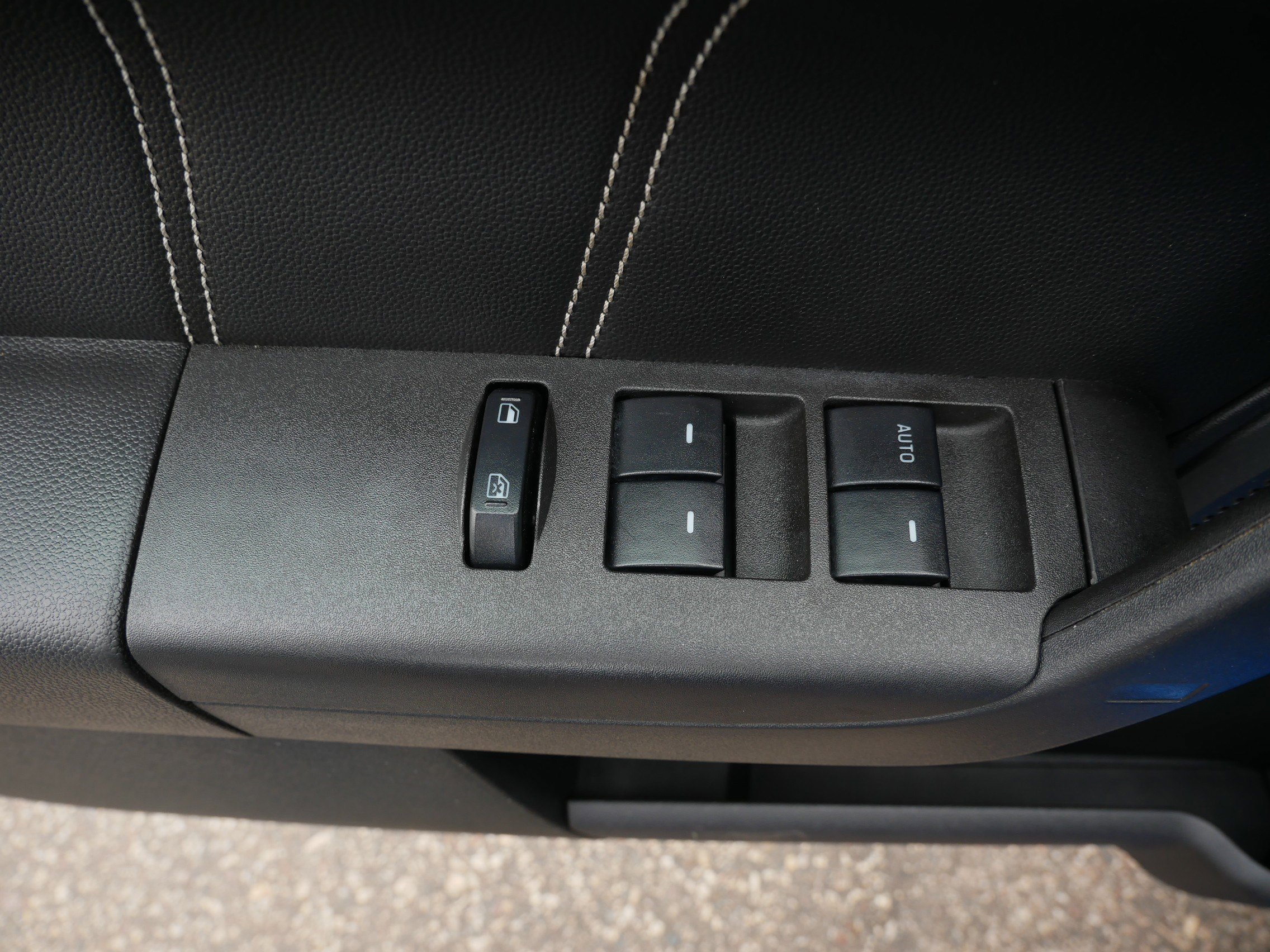 Used 2011 Ford Focus SEL FWD image 20