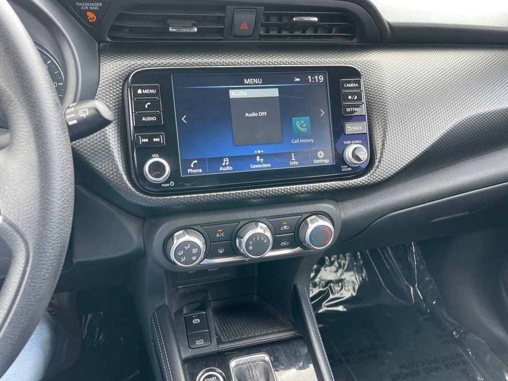 Used 2024 Nissan Kicks SV FWD image 9