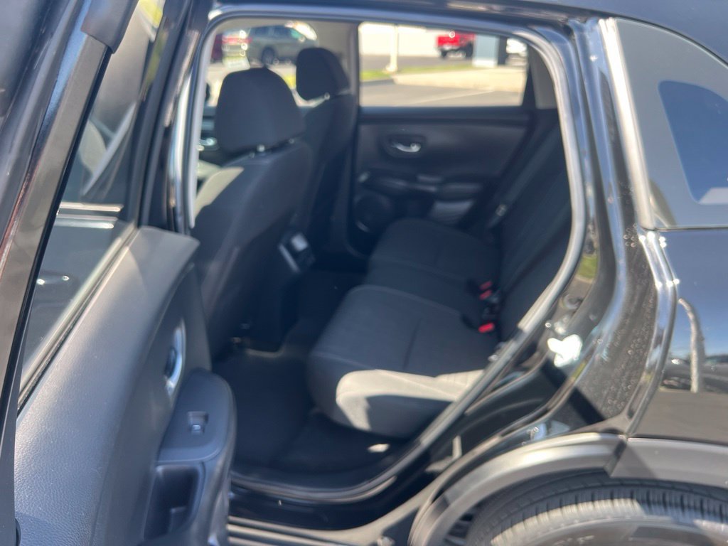Used 2025 Honda HR-V LX image 23