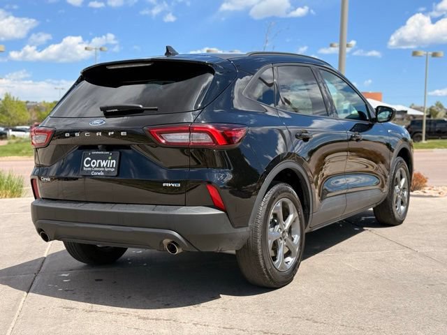Used 2025 Ford Escape ST-Line AWD/4WD image 8