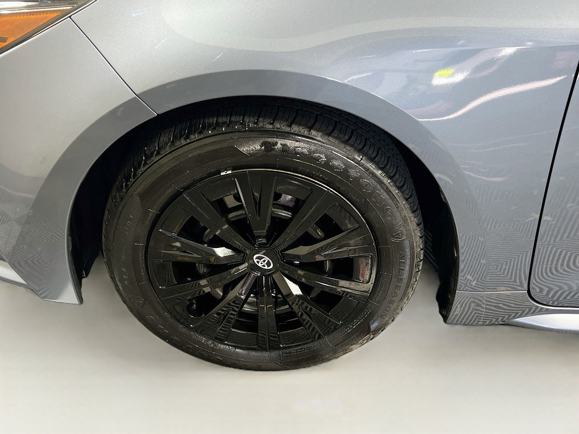 Used 2022 Toyota Corolla LE FWD image 13