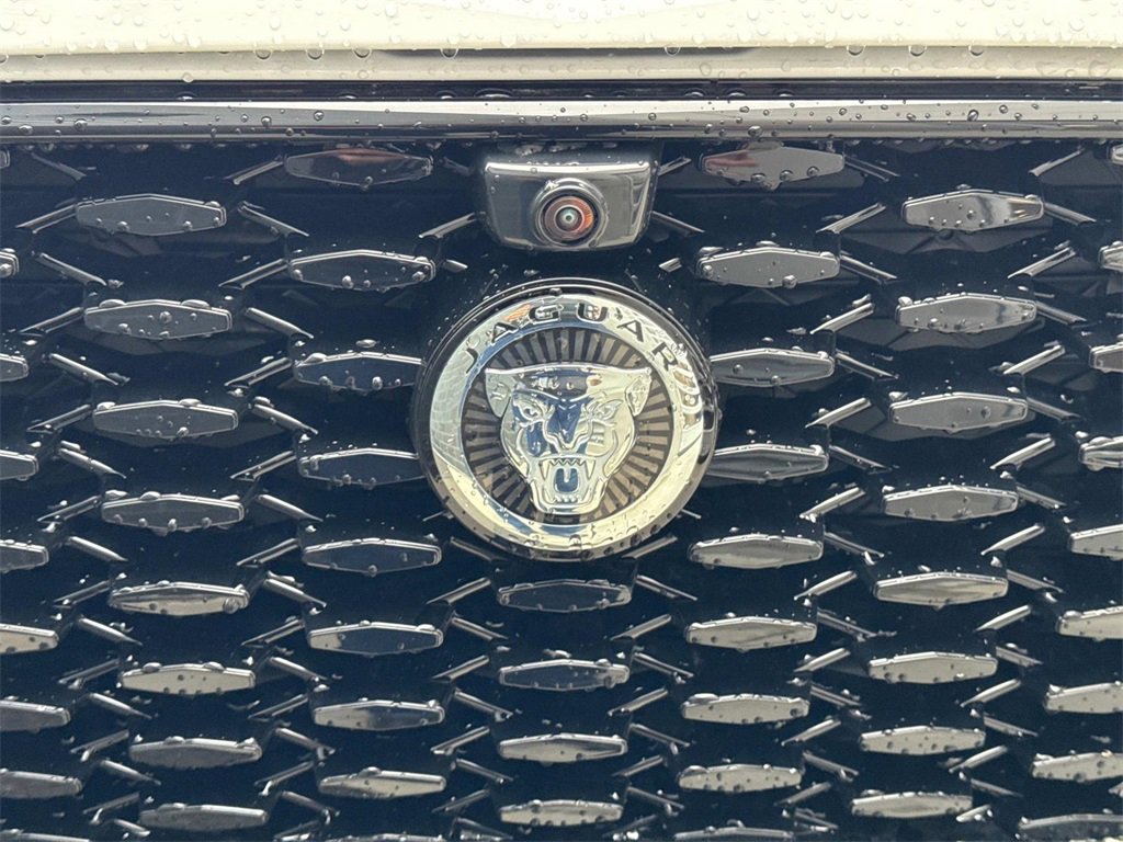 New 2026 Jaguar F-PACE R-Dynamic S image 10