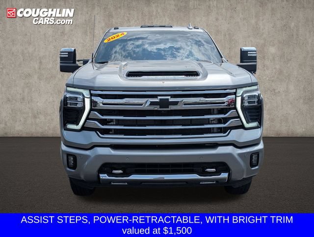 Used 2024 Chevrolet Silverado 3500 High Country w/ High Country Premium Package AWD/4WD image 4