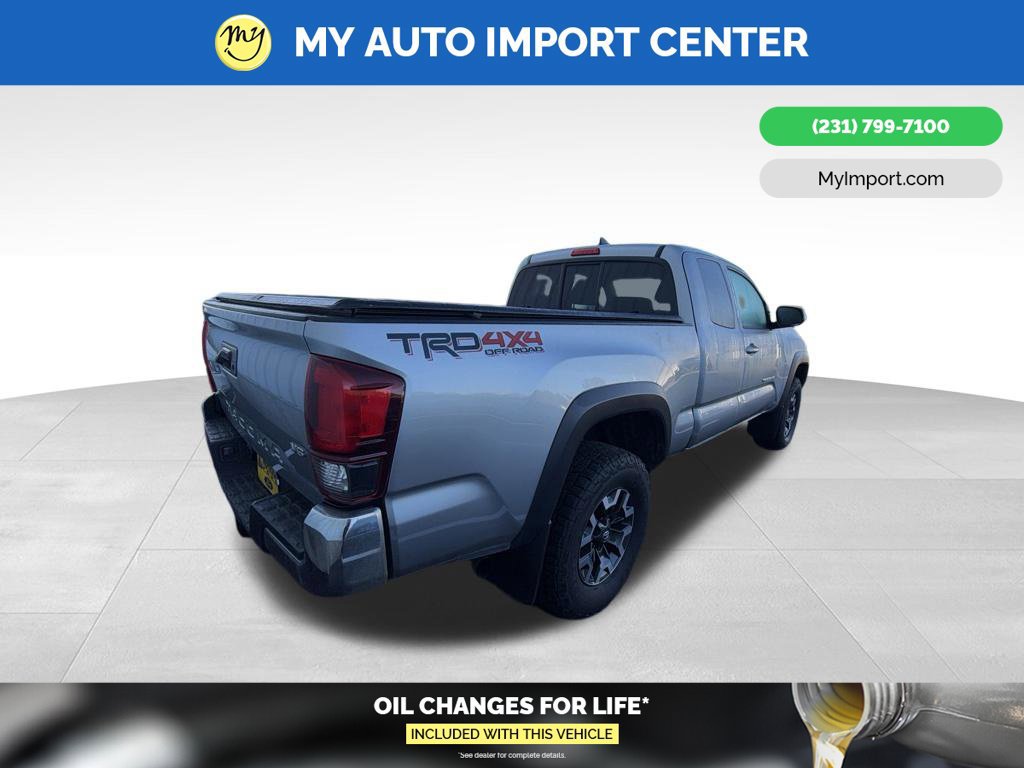 Used 2019 Toyota Tacoma TRD Off-Road w/ TRD Premium Off Road Package AWD/4WD image 4