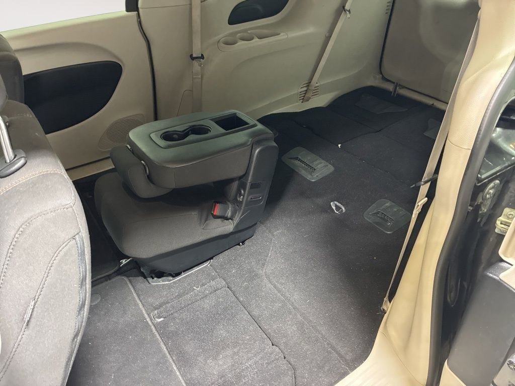 Used 2017 Chrysler Pacifica LX image 8