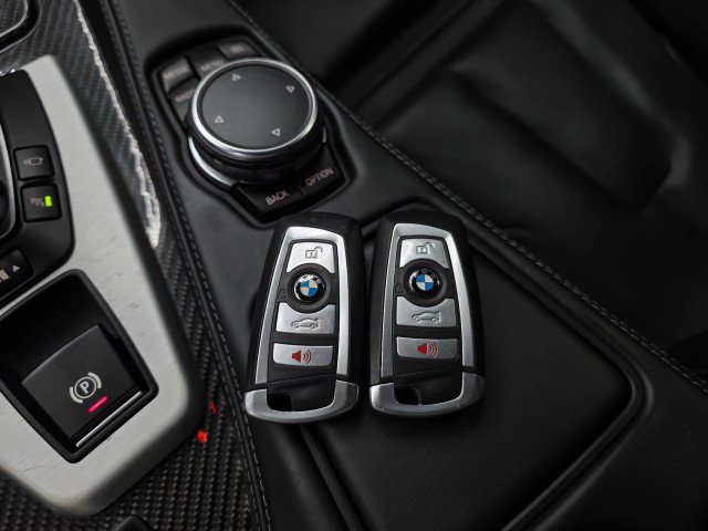 Used 2016 BMW M6 Convertible RWD image 41