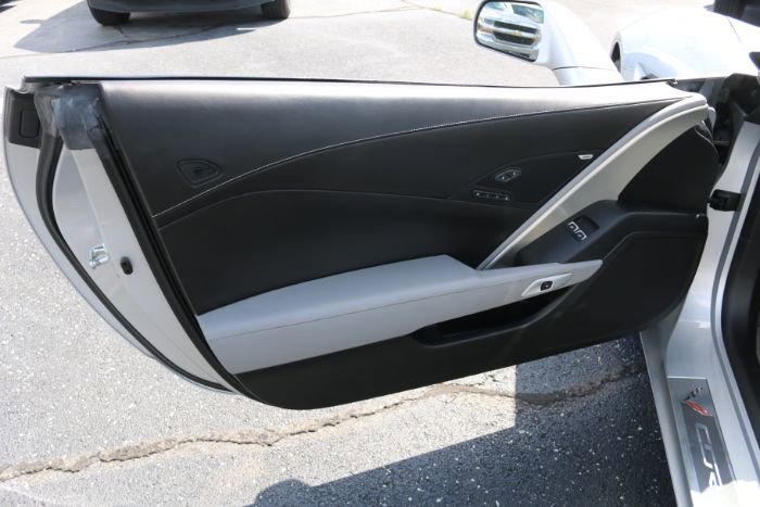 Used 2016 Chevrolet Corvette Stingray Convertible w/ 3LT Preferred Equipment Group image 17