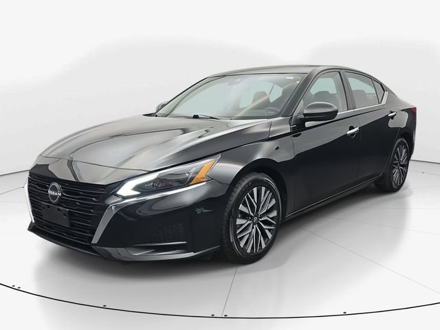 Used 2024 Nissan Altima 2.5 SV image 5