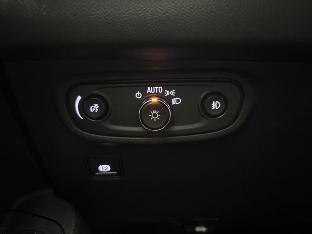 Used 2024 GMC Terrain SLT image 50