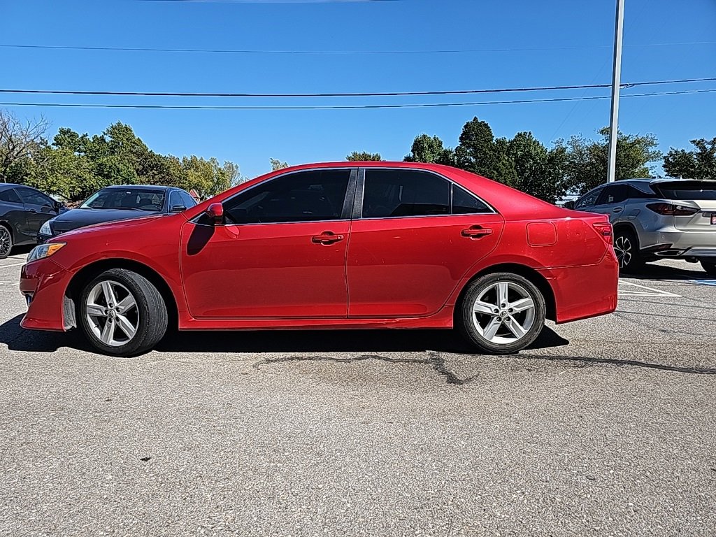 Used 2012 Toyota Camry LE image 15