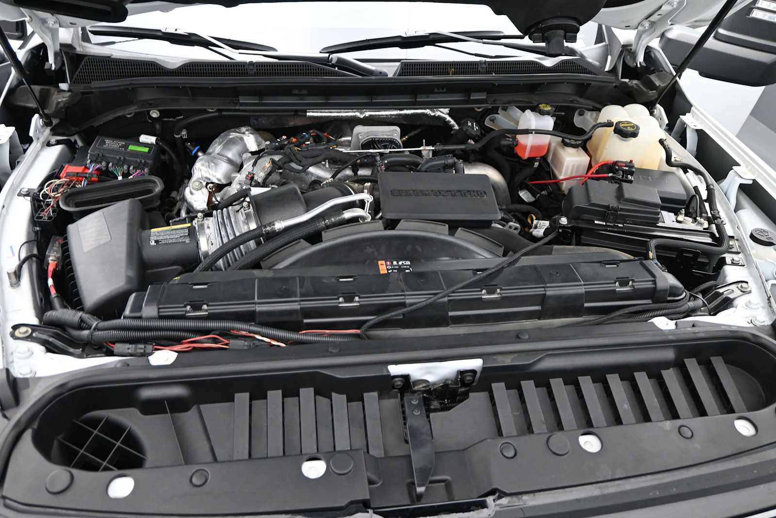 Used 2024 GMC Sierra 2500 AT4 w/ AT4 Premium Plus Package AWD/4WD image 26