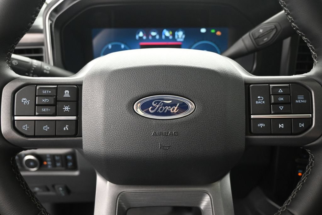 New 2026 Ford F250 Lariat w/ Black Appearance Package AWD/4WD image 11
