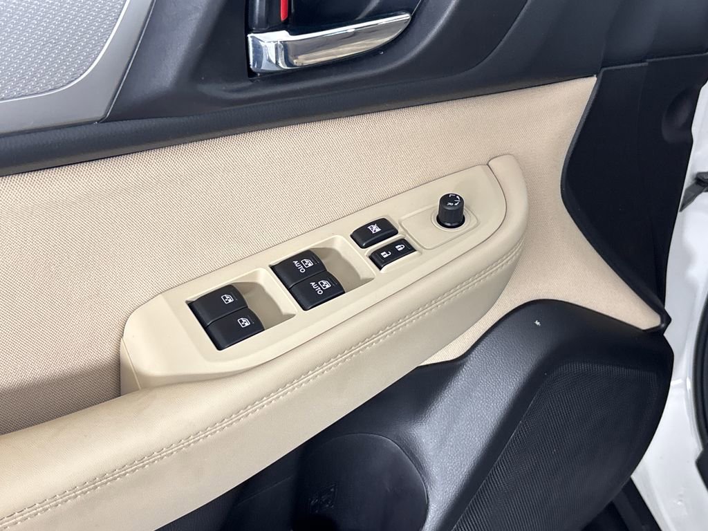 Used 2017 Subaru Outback 2.5i Premium image 11