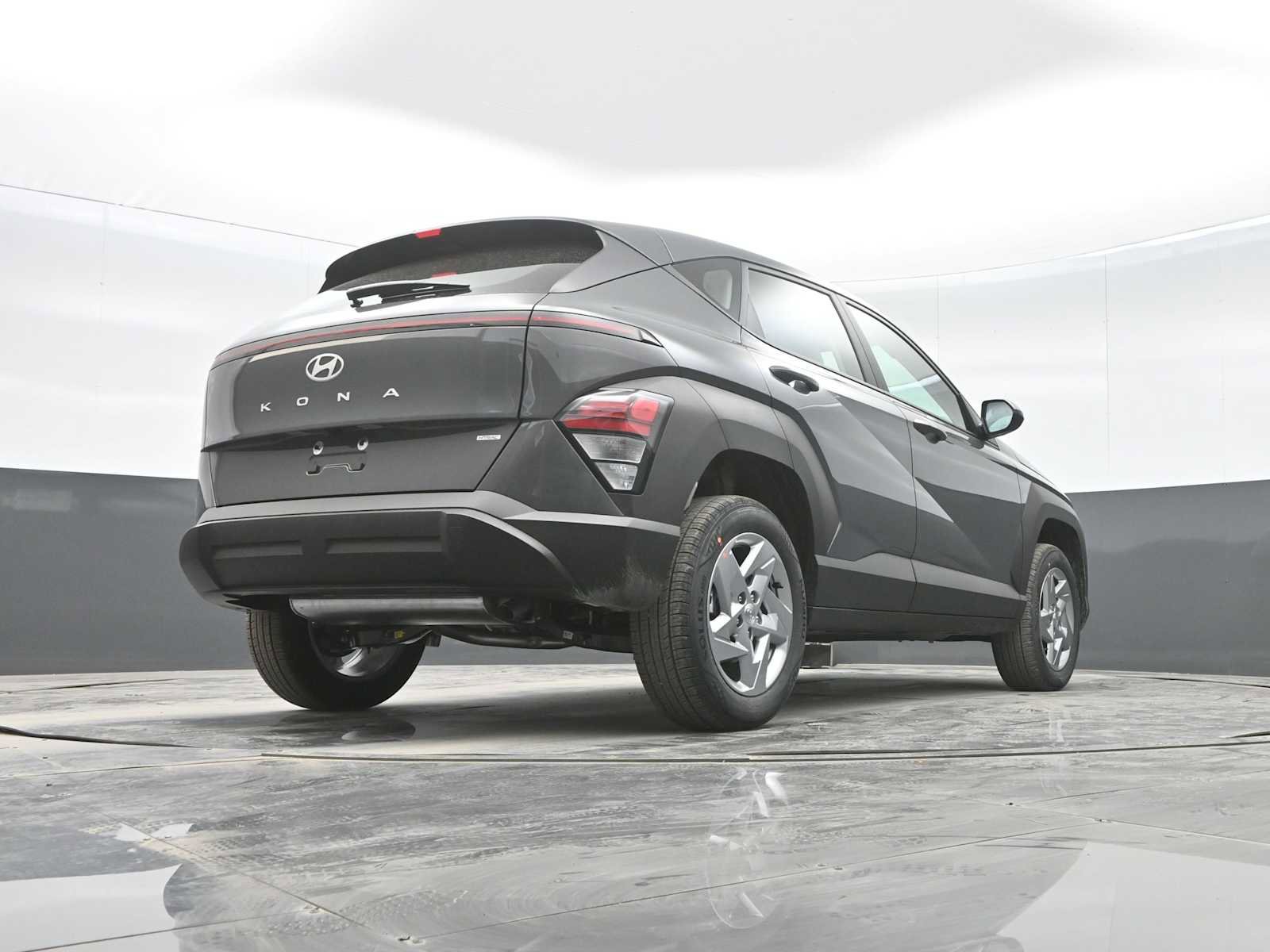 New 2026 Hyundai Kona SE image 28