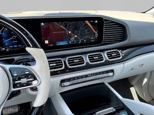 Used 2023 Mercedes-Benz Maybach GLS 600 4MATIC image 11
