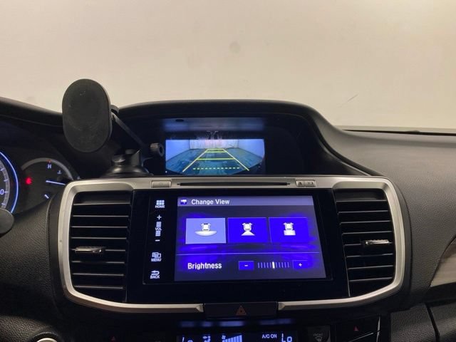 Used 2016 Honda Accord EX image 12