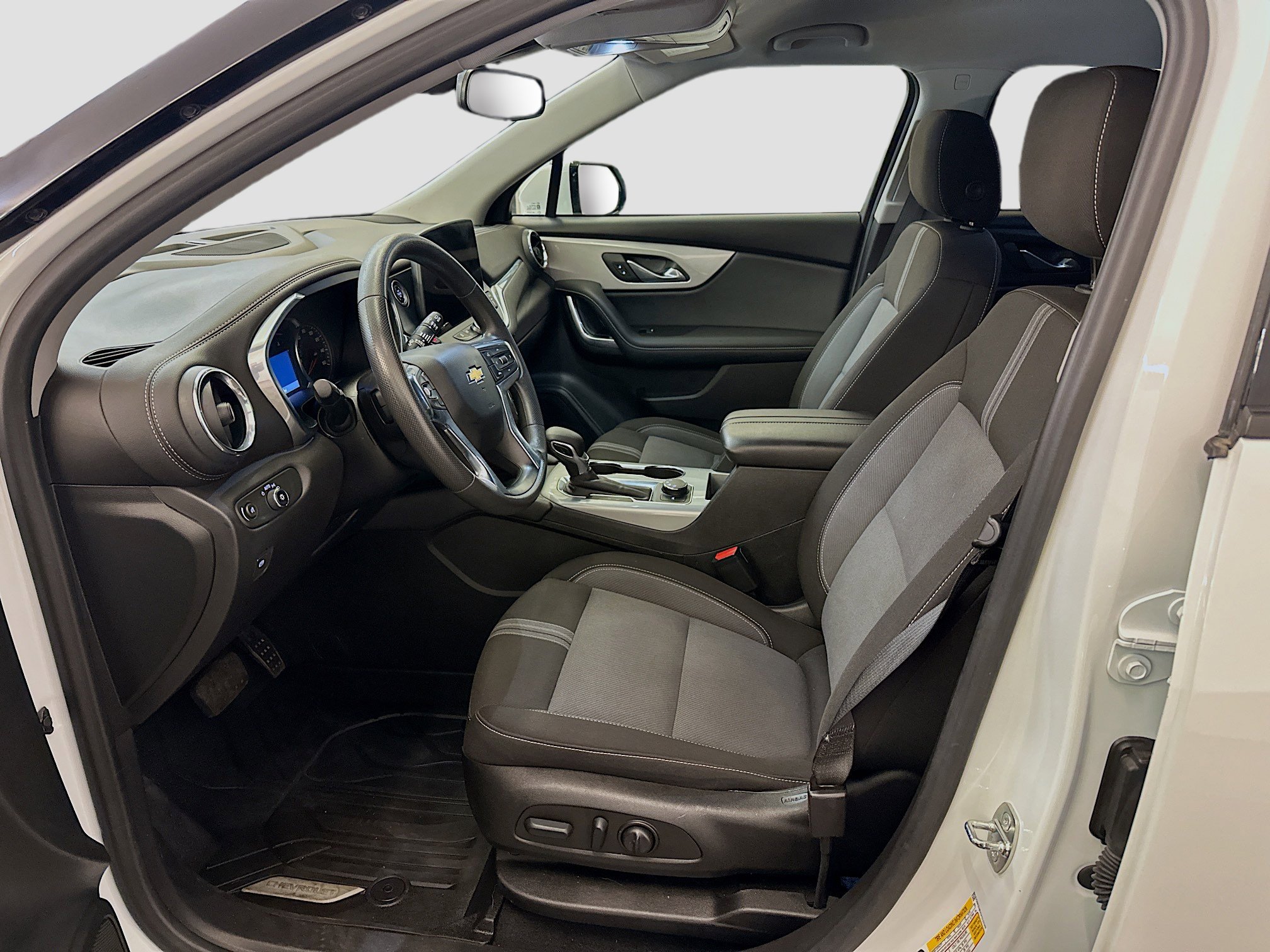 Used 2023 Chevrolet Blazer LT w/ Convenience Package image 13