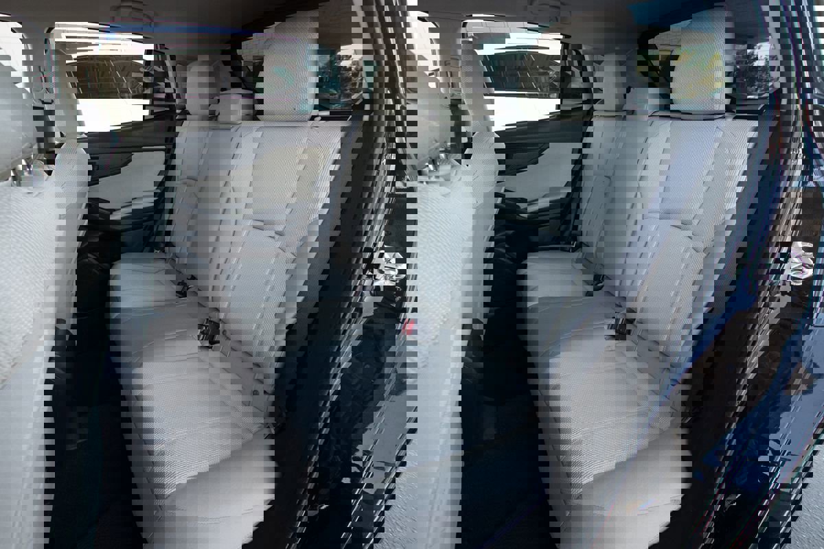 Used 2017 Subaru Impreza 2.0i Premium image 6