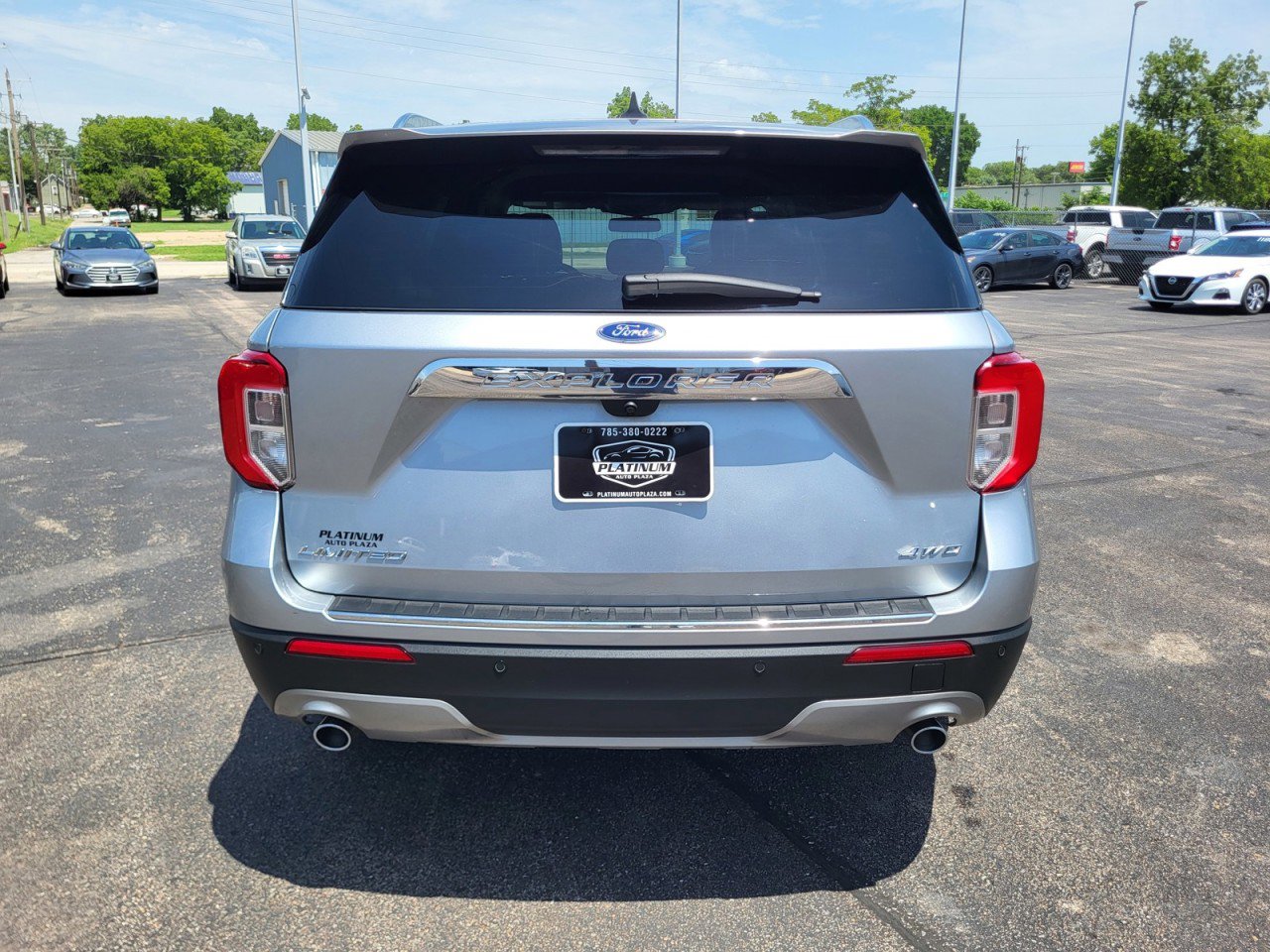 Used 2023 Ford Explorer Limited image 21